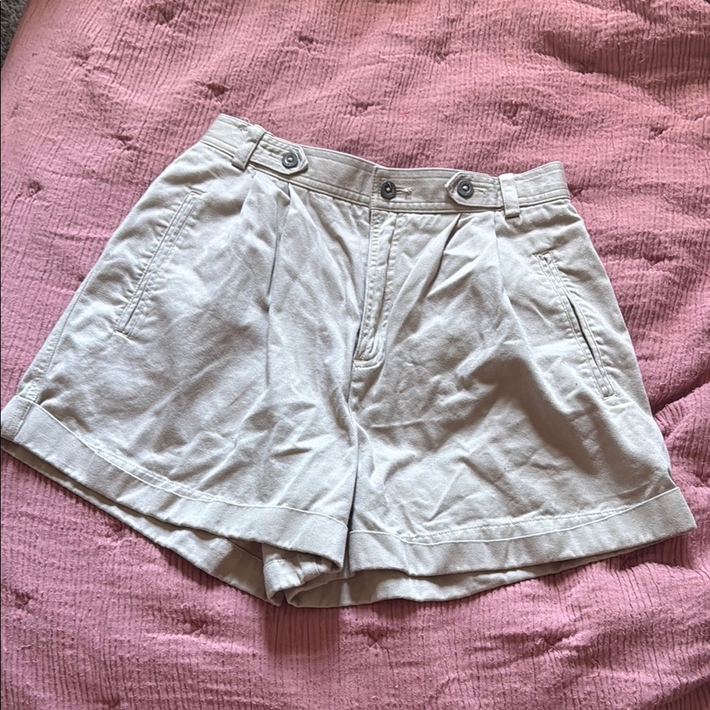 Vintage Liz Sport High Waisted Khaki Shorts